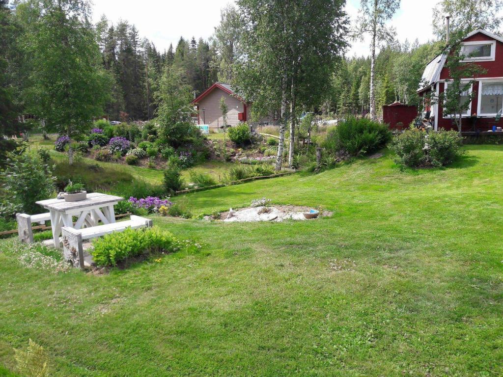 stuga “SKOGSTORPET” 3 dygn/4bäddar,