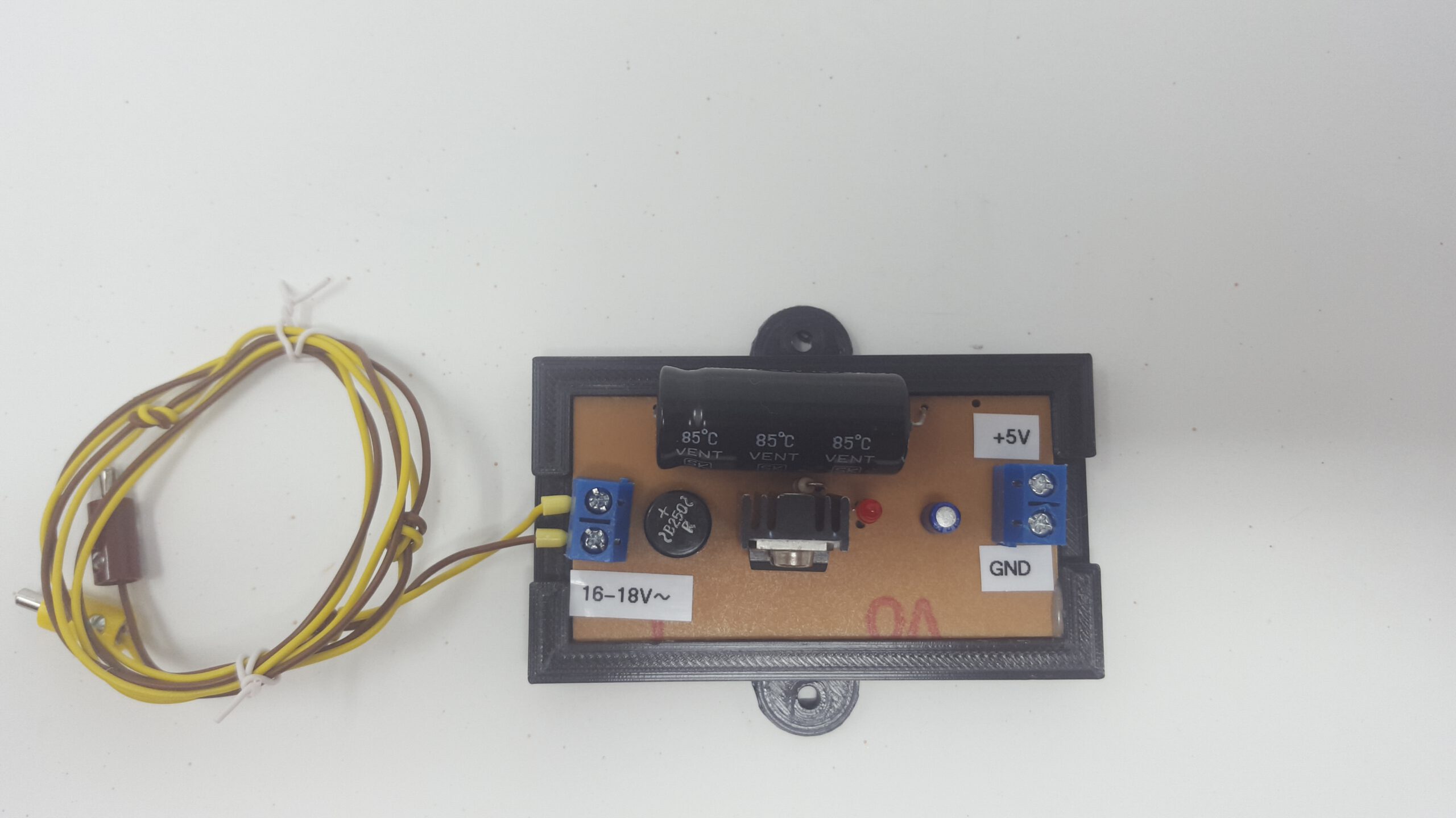 5V-Versorgungsmodul (auch für für Reflex-Lichtschrankenmodul – siehe Angebot i. d. walluta mall)